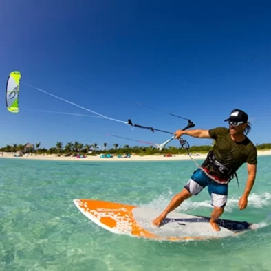 kitesurfing in Kalpitiya